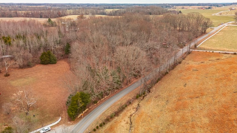 512 N Happy Hollow Rd, Portland, TN 37148