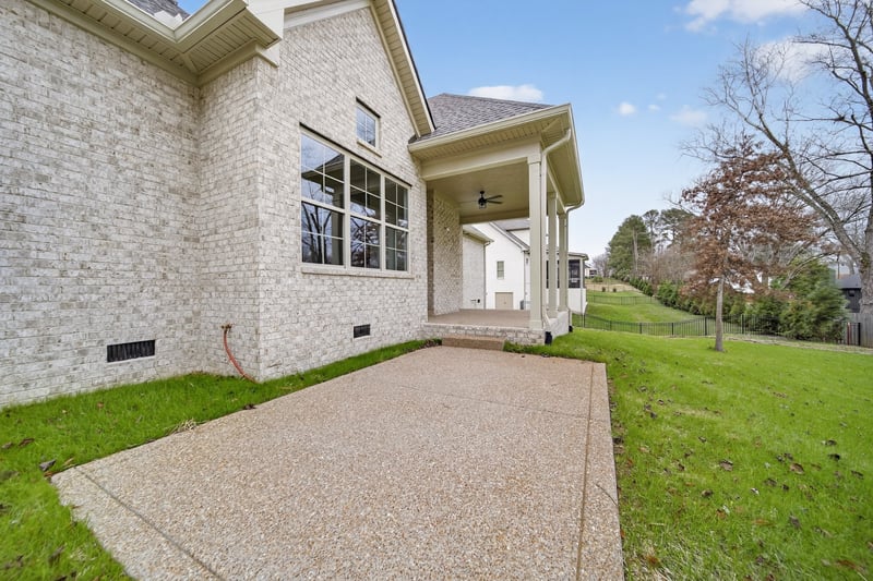124 Scarsdale Dr, Hendersonville, TN 37075