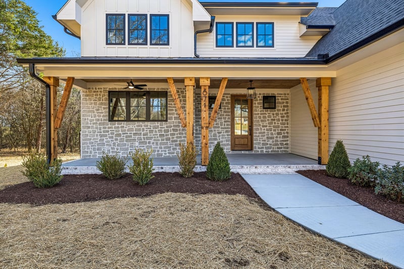 671 Baker Rd, Columbia, TN 38401