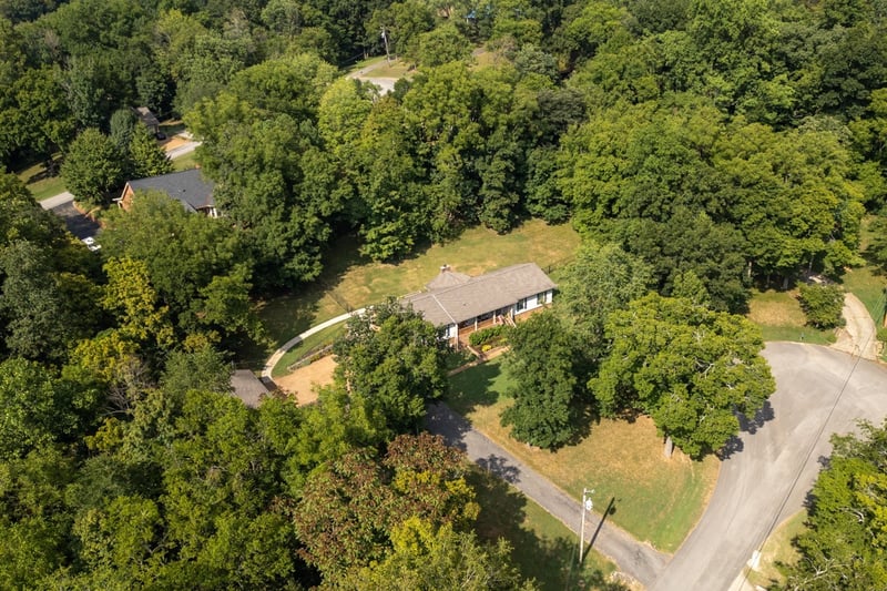 107 Fawn Ct, Hendersonville, TN 37075