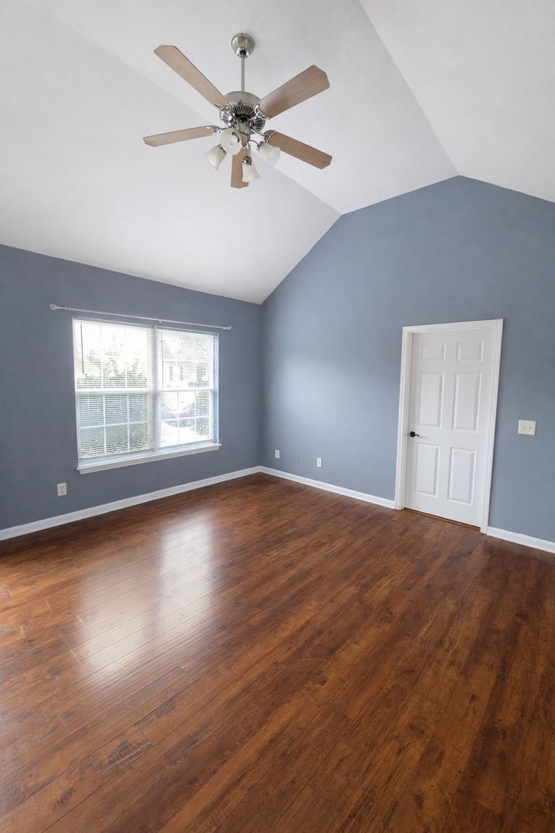 139 Dreville Dr, La Vergne, TN 37086