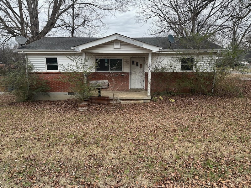 394 Moores Cir, Kingston Springs, TN 37082