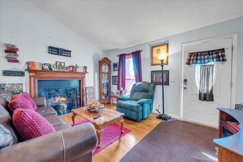 1317 Pilgrim Dr, Madison, TN 37115