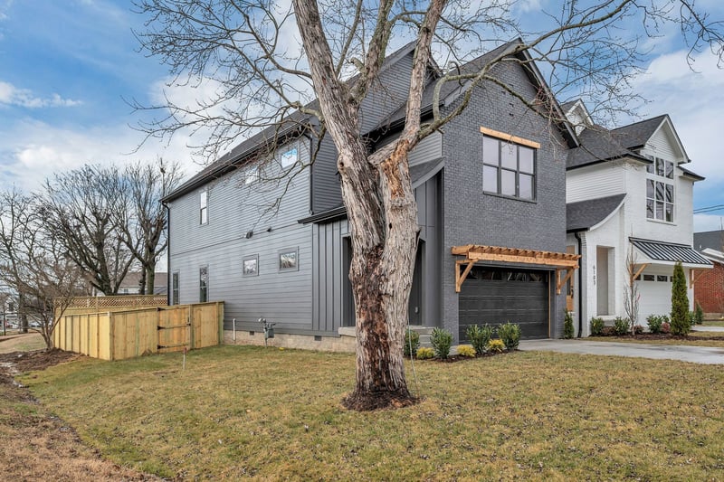 6101 Henry Ford Dr, Nashville, TN 37209