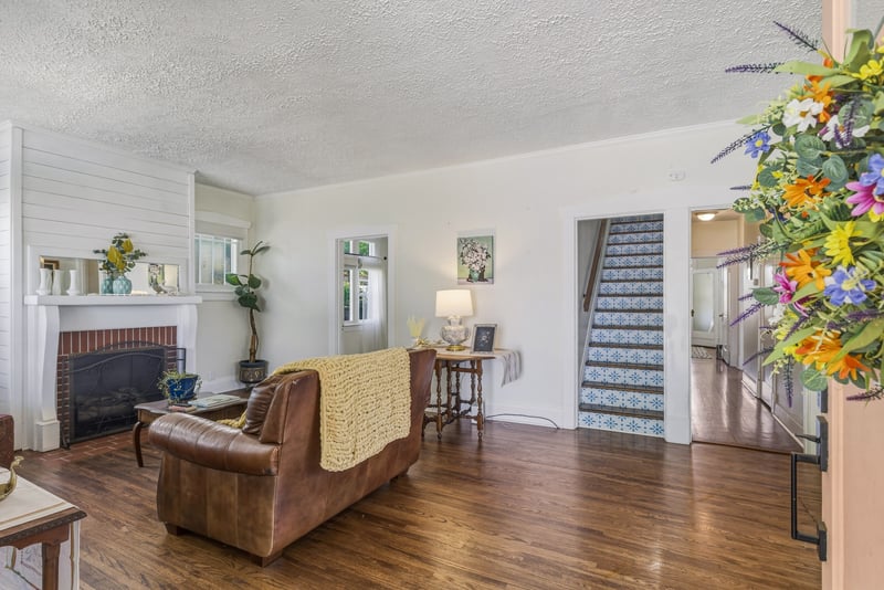 610 5th Ave, Springfield, TN 37172