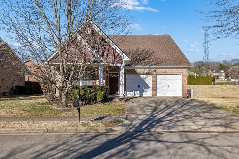 1529 Goldfinch Cir, Hermitage, TN 37076