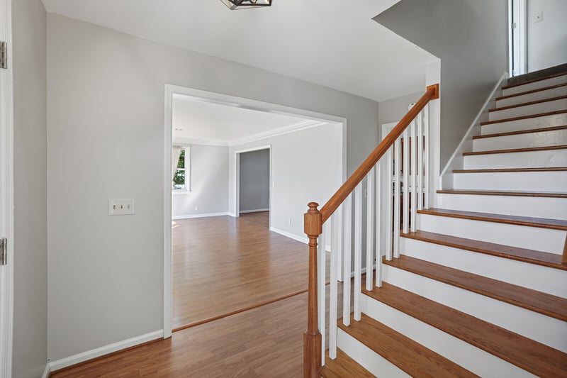 6917 Stone Creek Rd, Nashville, TN 37221