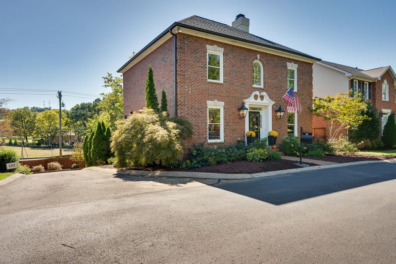 65 Ravenwood Hills Cir, Nashville, TN 37215