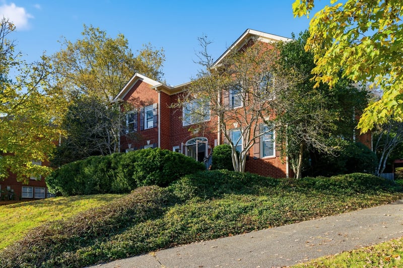 9404 Smithson Ln, Brentwood, TN 37027