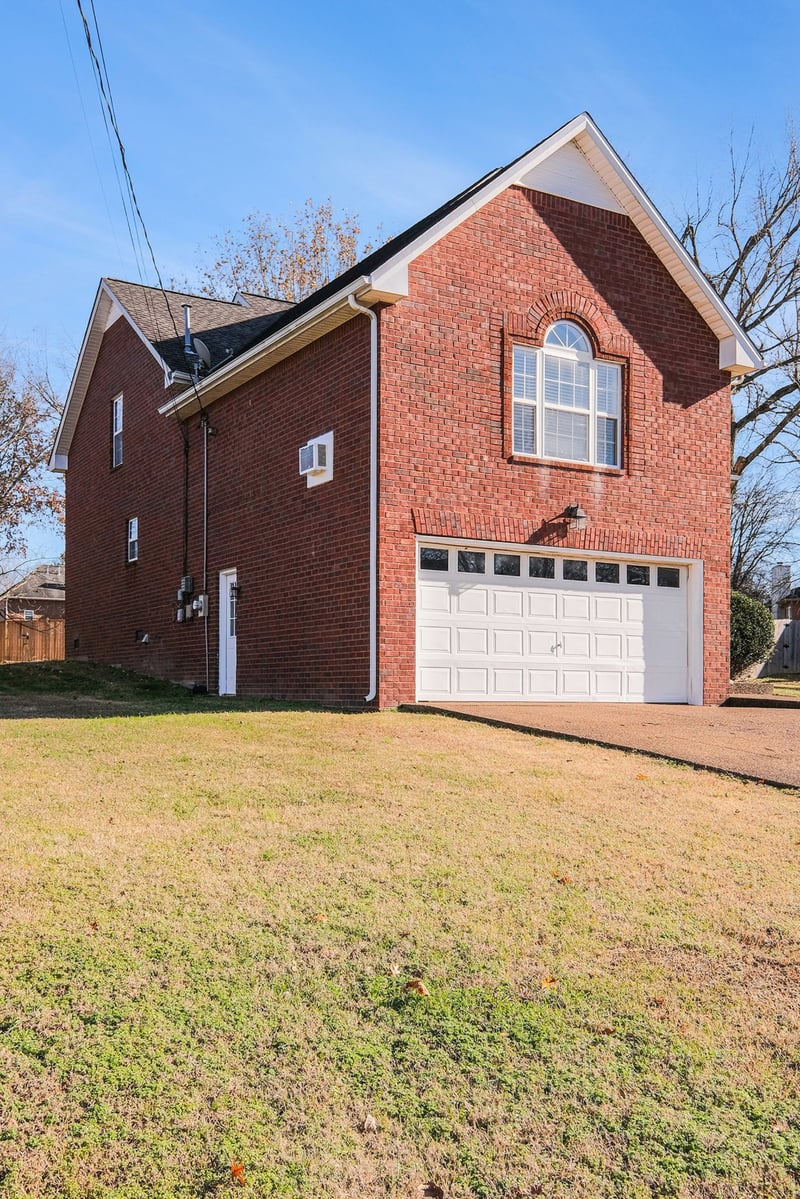 129 Candle Wood Dr, Hendersonville, TN 37075