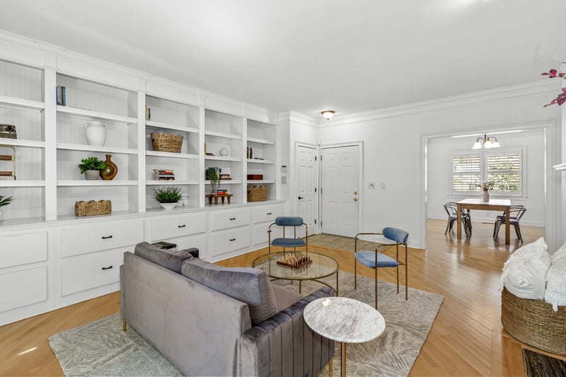 228 Westchase Dr, Nashville, TN 37205