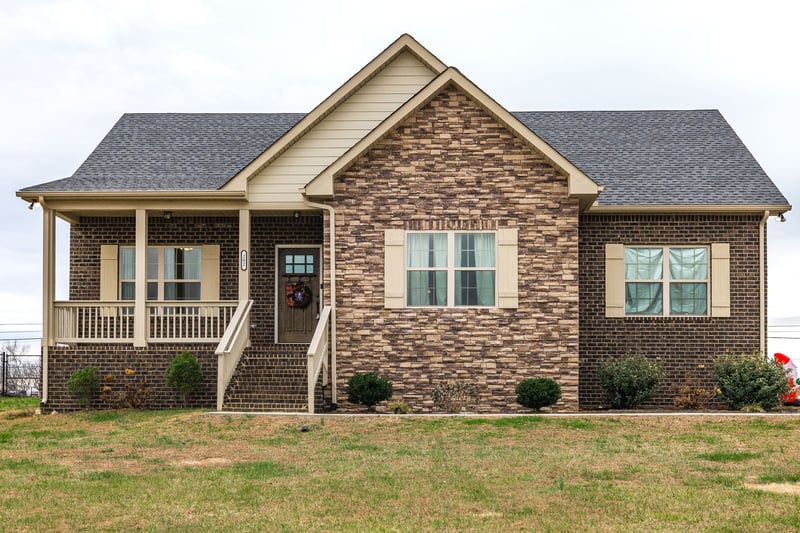 202 Hollow Tree Cir, Castalian Springs, TN 37031