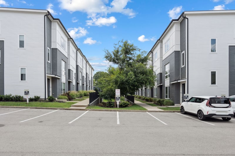 819 Vibe Pl, Nashville, TN 37216