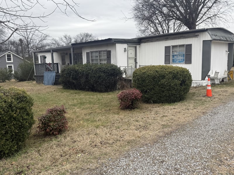 302 Walton Ferry Rd, Hendersonville, TN 37075