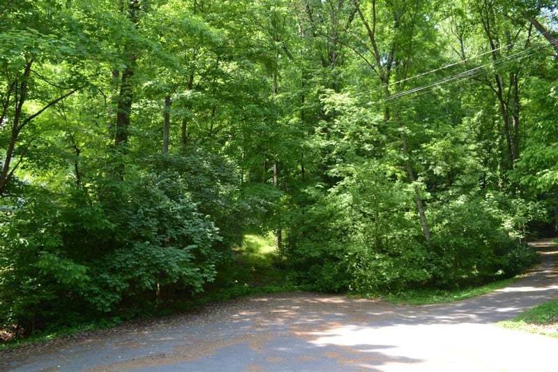 1021 Harpeth Valley Ct, Nashville, TN 37221