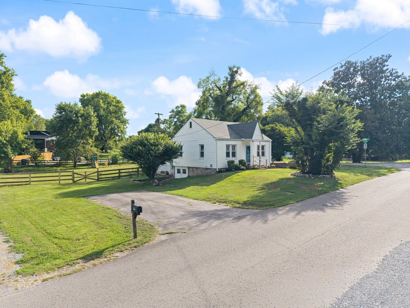 992 Maplewood Pl, Nashville, TN 37216