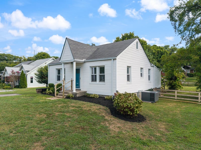 992 Maplewood Pl, Nashville, TN 37216