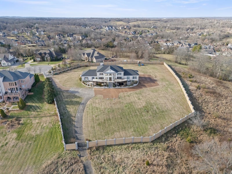 201 Vineyard Way, Lebanon, TN 37087