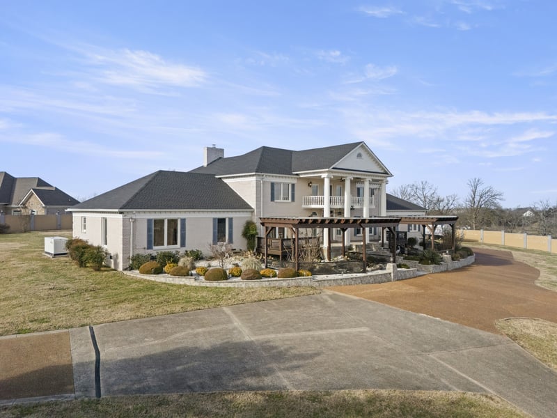 201 Vineyard Way, Lebanon, TN 37087