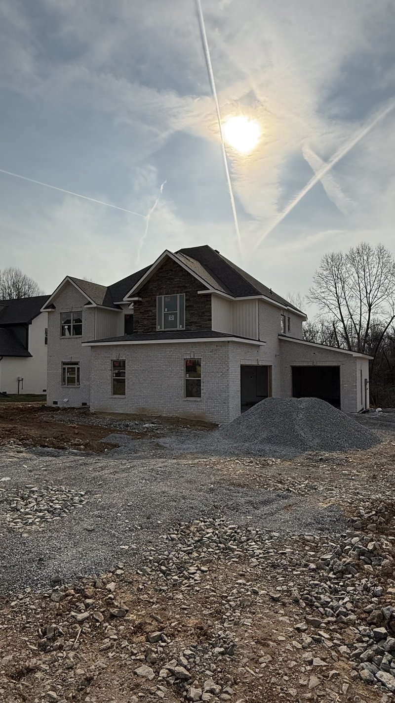 373 Young Ln, Pleasant View, TN 37146