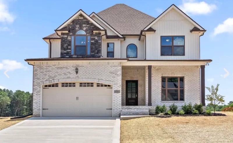 373 Young Ln, Pleasant View, TN 37146