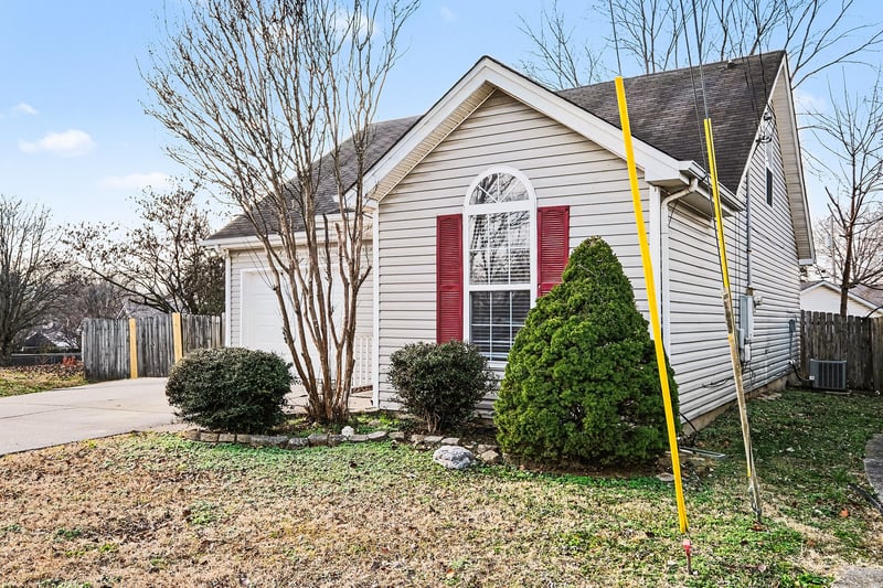 507 Johnny Bench Cv, La Vergne, TN 37086