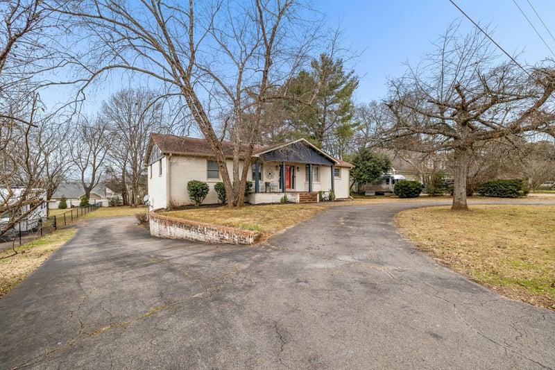 411 Campfire Dr, Murfreesboro, TN 37129