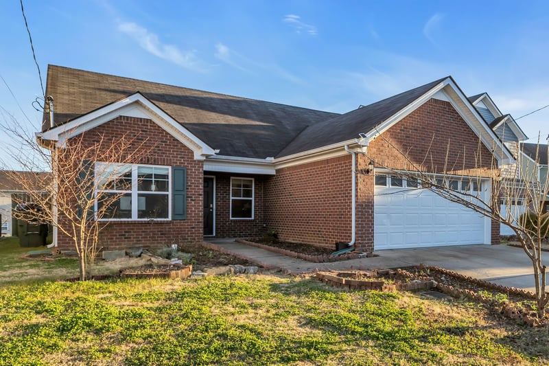 6150 Old Forest Rd, Antioch, TN 37013