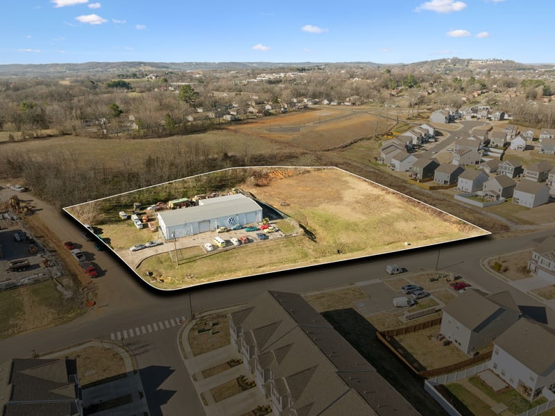 2501 Precast Dr, Columbia, TN 38401