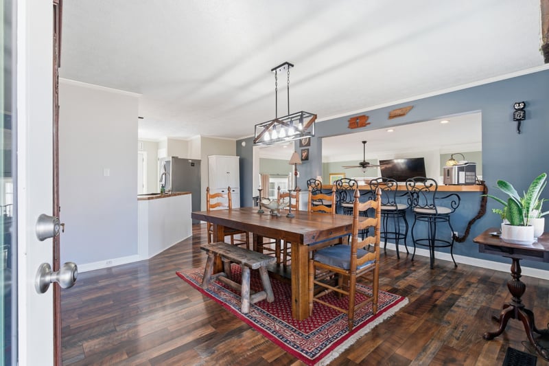 108 Saint James St, Charlotte, TN 37036
