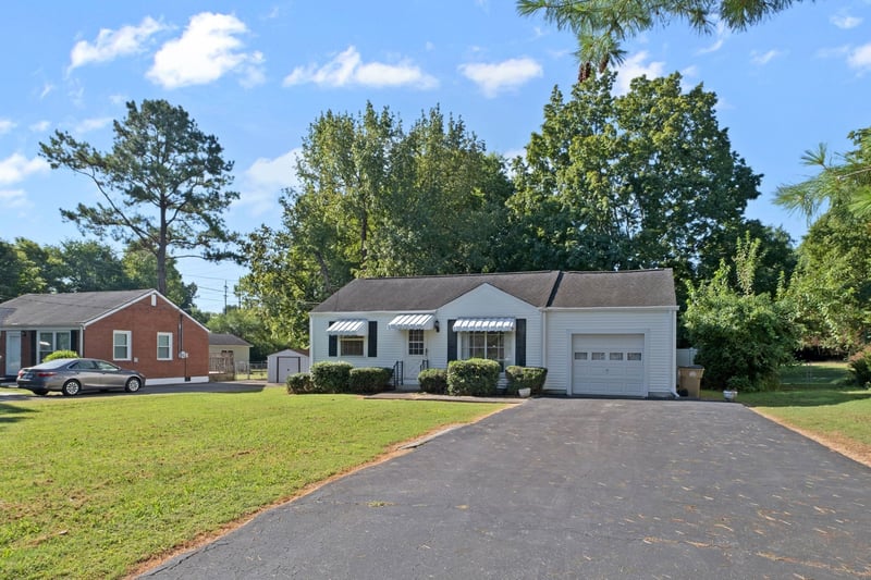 2837 Colonial Cir, Nashville, TN 37214