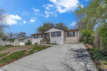 1916 Louanne Dr, Nashville, TN 37217