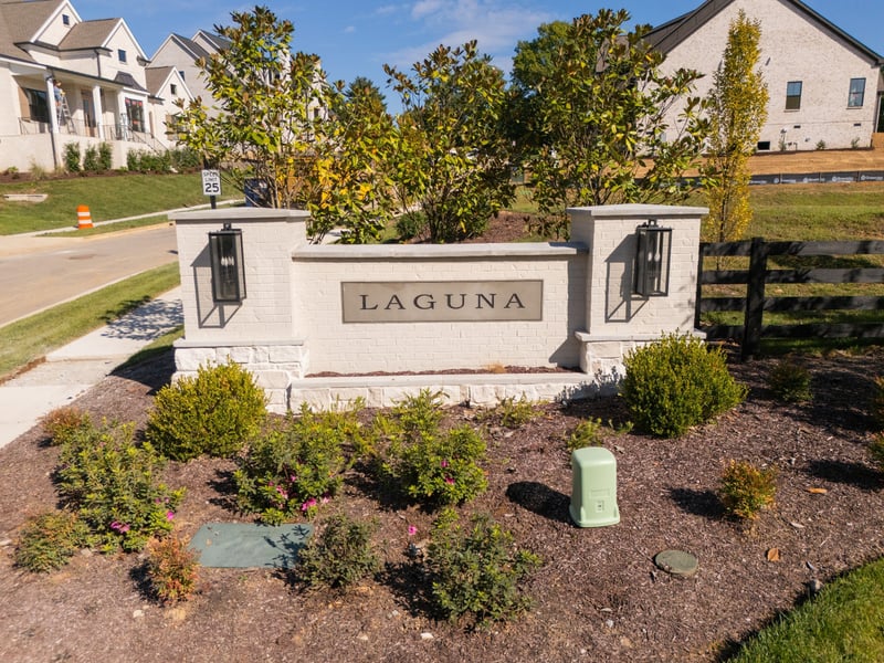 1006 Laguna Dr, Franklin, TN 37067