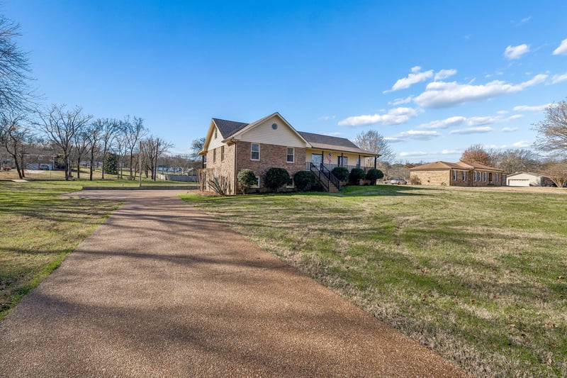 2150 Lebanon Rd, Lebanon, TN 37087