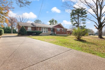 504 Glengarry Dr, Nashville, TN 37217