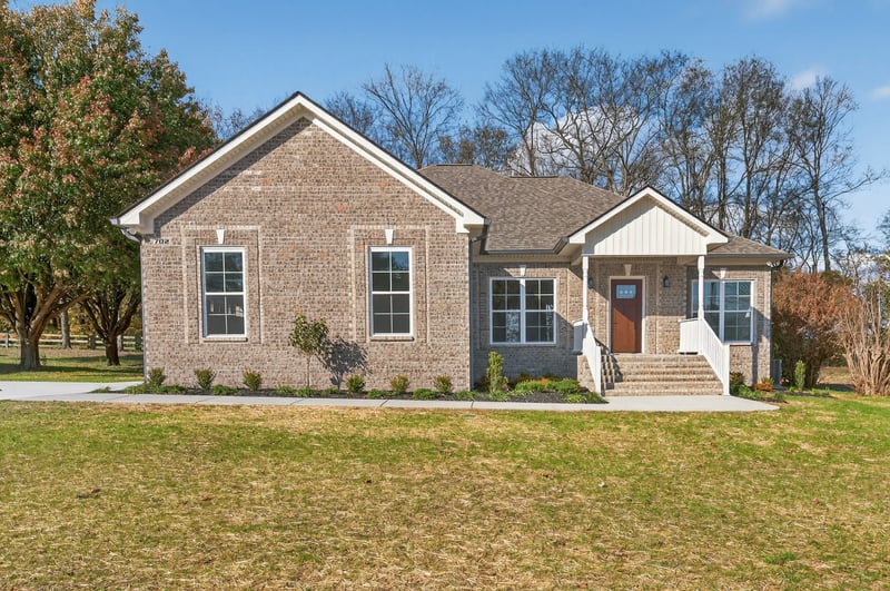 702 Meadow Rd, Mount Pleasant, TN 38474