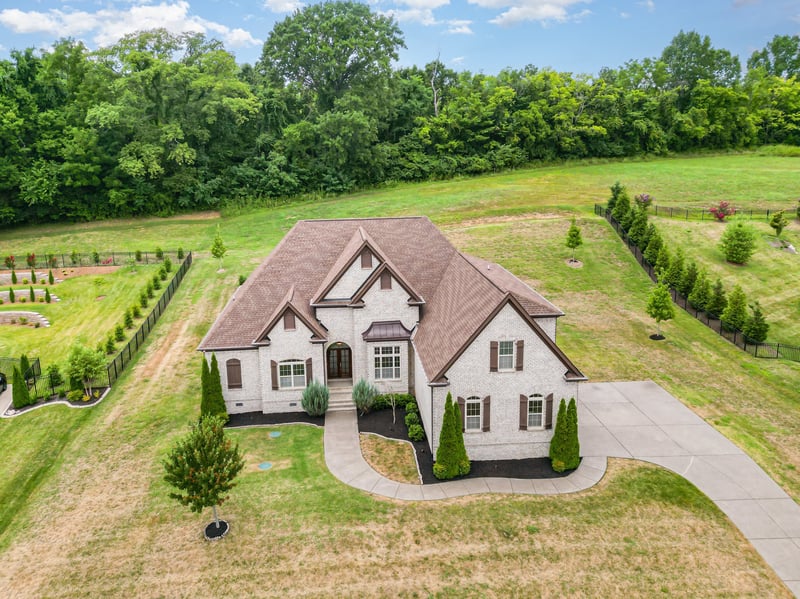 9222 Holstein Dr, Nolensville, TN 37135