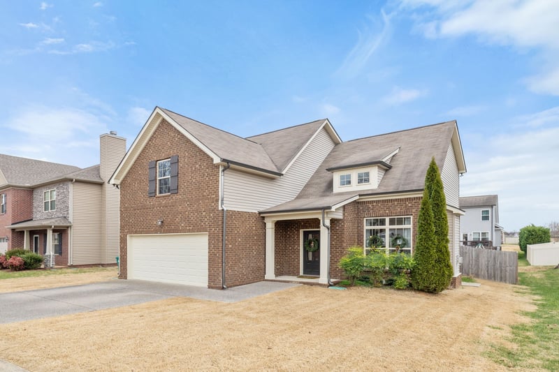 1036 Daniel Ln, Spring Hill, TN 37174