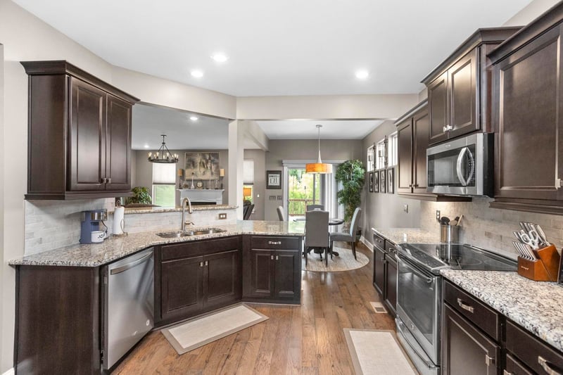 2008 Hedgelawn Dr, Lebanon, TN 37090