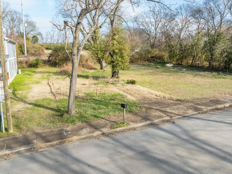 114 Broadway , Old Hickory, TN 37138