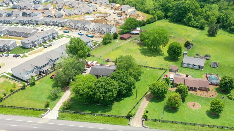 2358 Nashville Hwy, Columbia, TN 38401