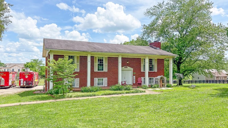 2358 Nashville Hwy, Columbia, TN 38401