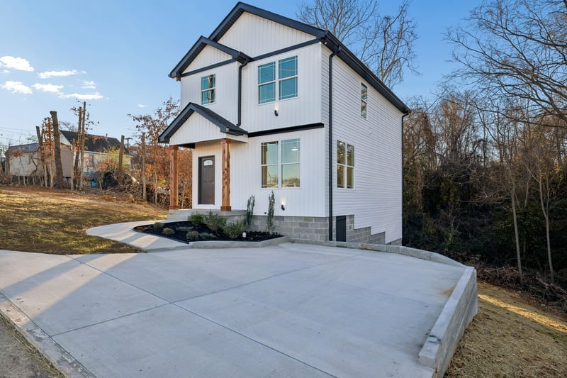 5295 Mathews St, Springfield, TN 37172