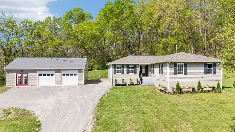 5309 Carters Creek Pike, Thompsons Station, TN 37179