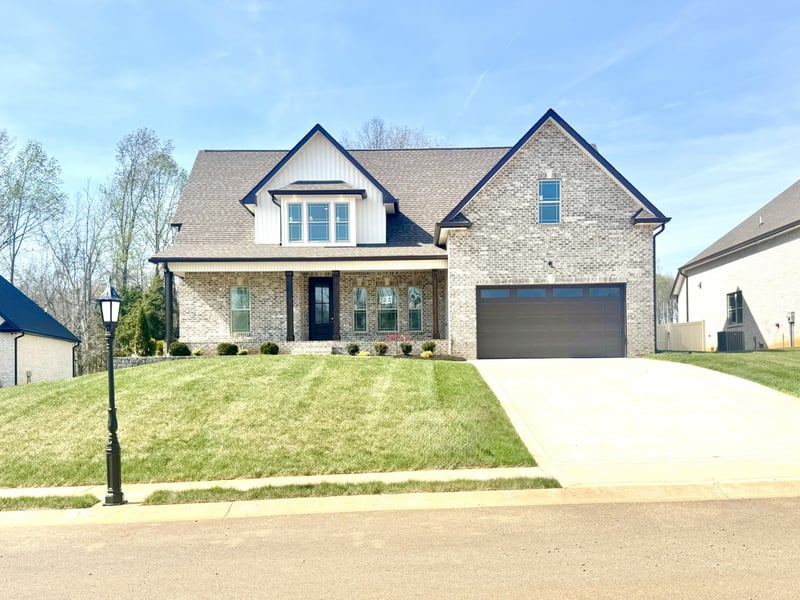 406 Young Ln, Pleasant View, TN 37146