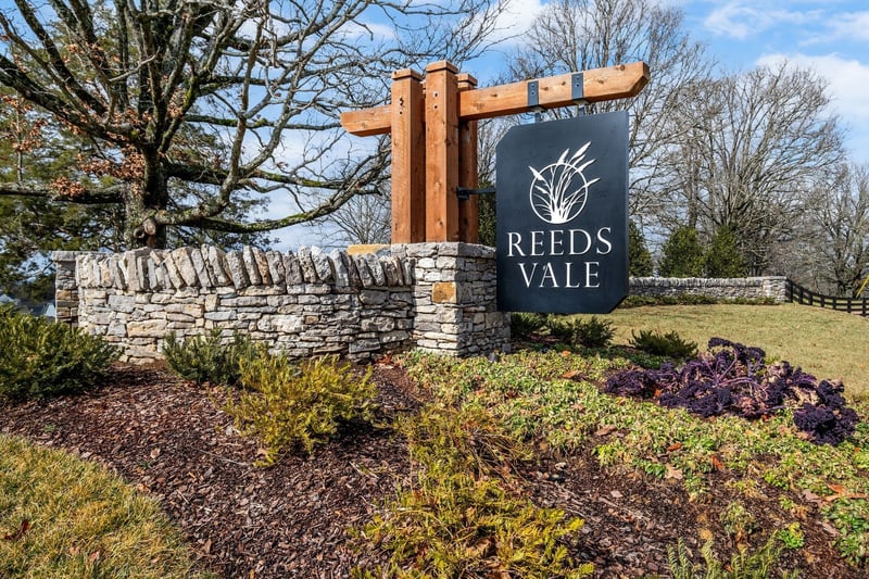 7004 Lampkins Crossing Dr, College Grove, TN 37046