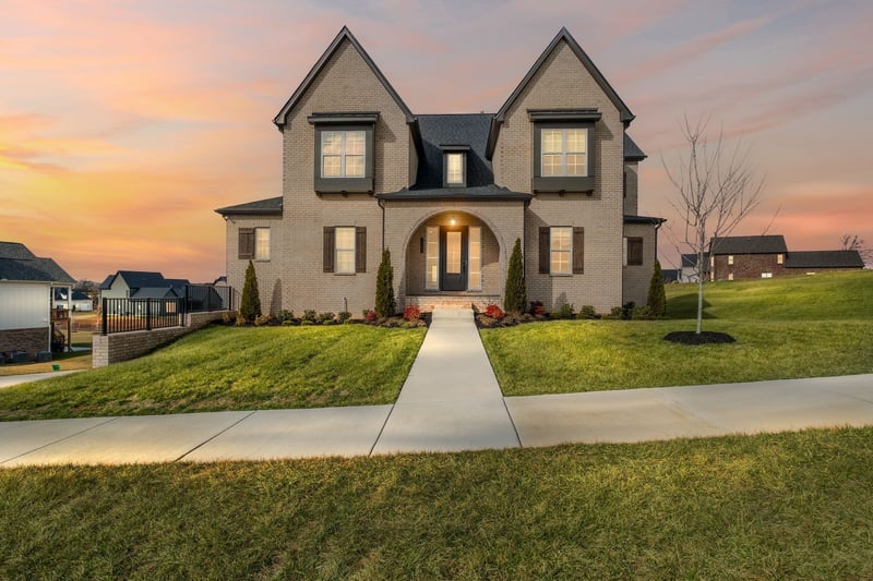 7004 Lampkins Crossing Dr, College Grove, TN 37046