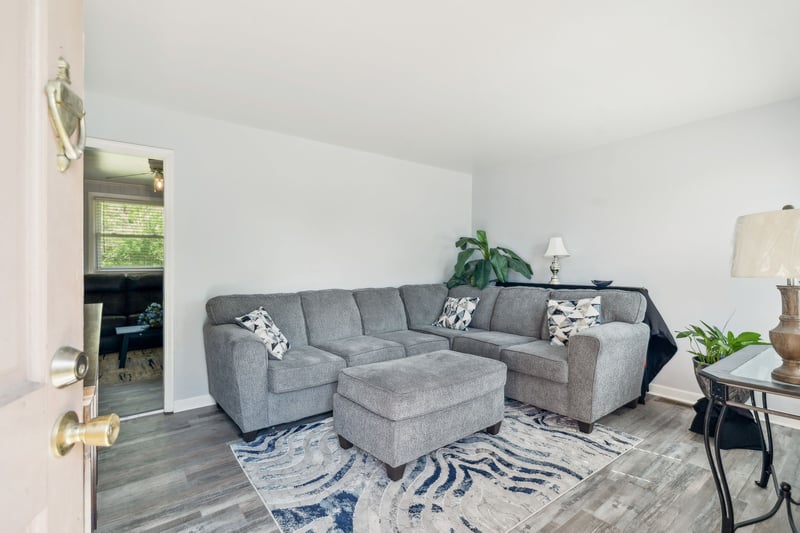 3918 Crouch Dr, Nashville, TN 37207