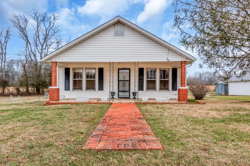 3288 Williamsport Pike, Williamsport, TN 38487