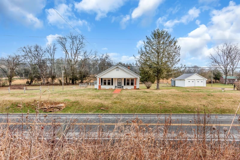 3288 Williamsport Pike, Williamsport, TN 38487